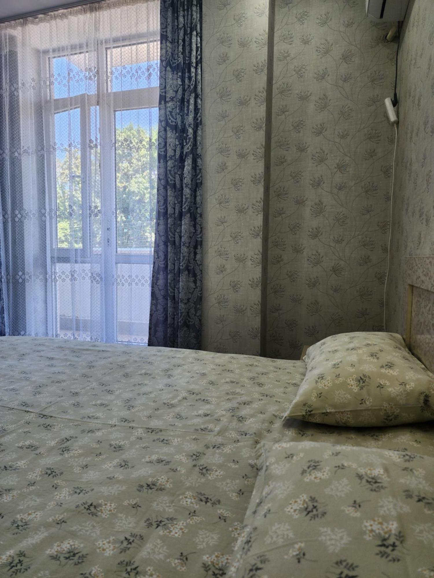 Apartments Paritet Bishkek Exteriör bild