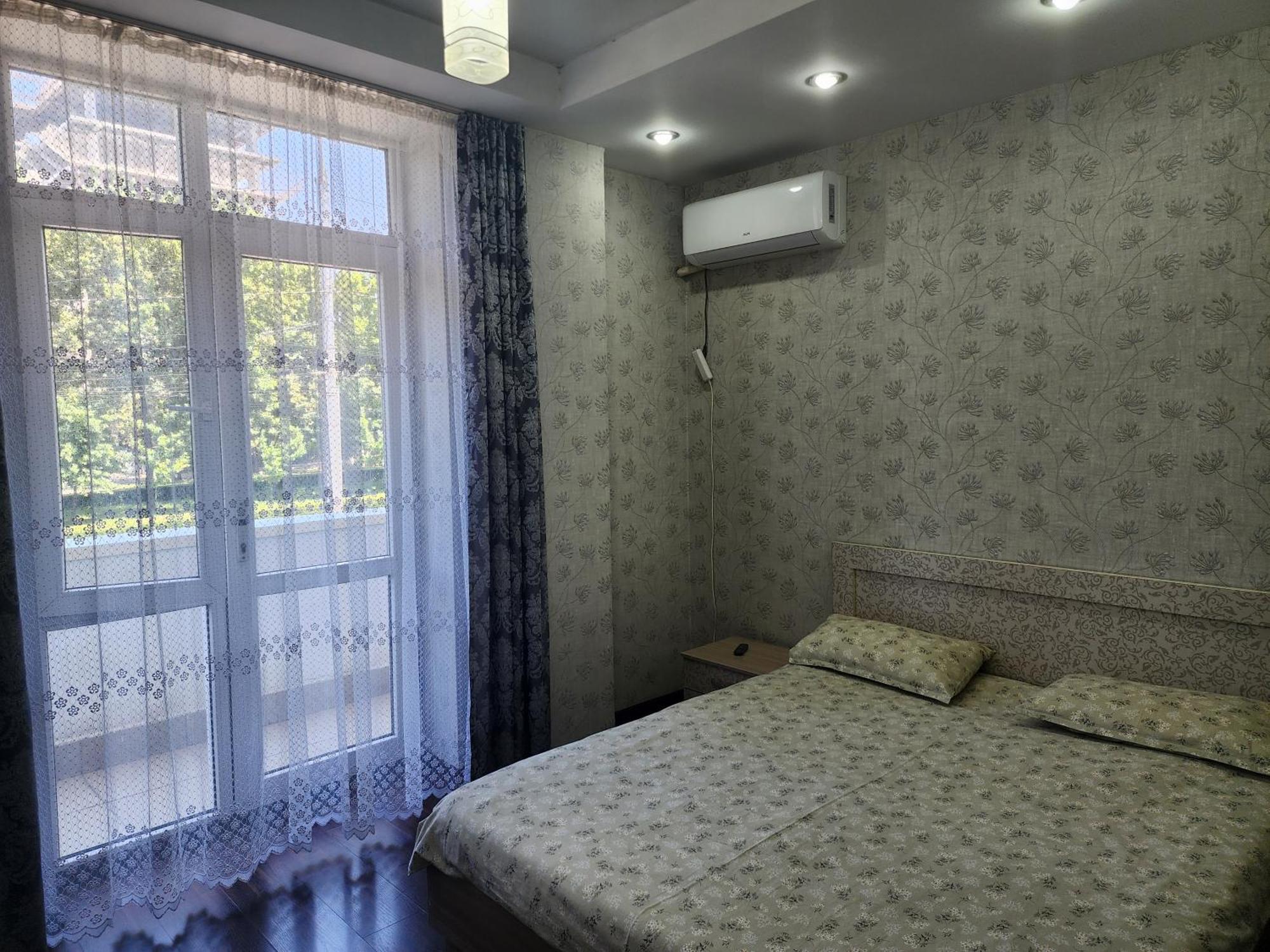 Apartments Paritet Bishkek Exteriör bild