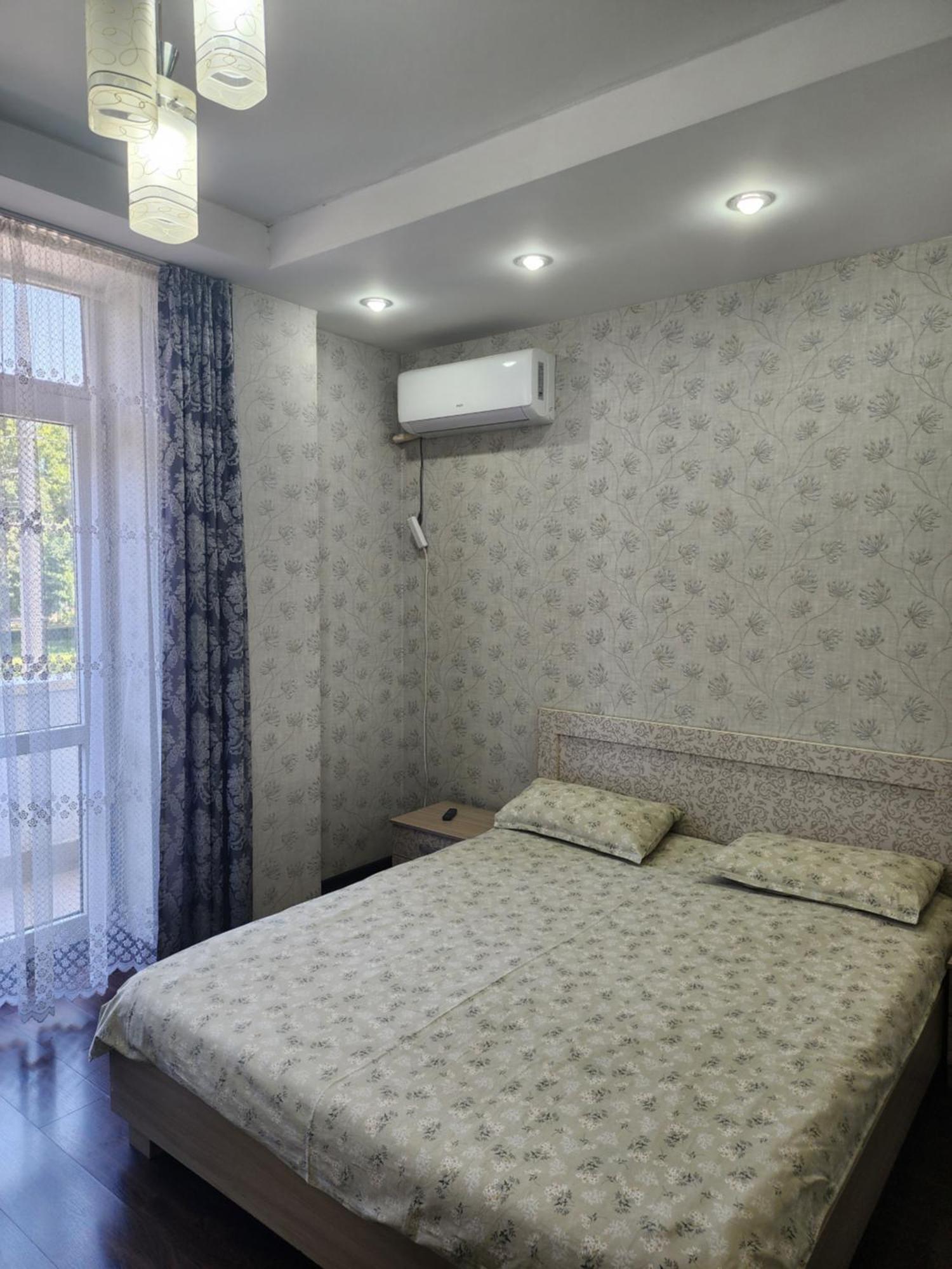Apartments Paritet Bishkek Exteriör bild