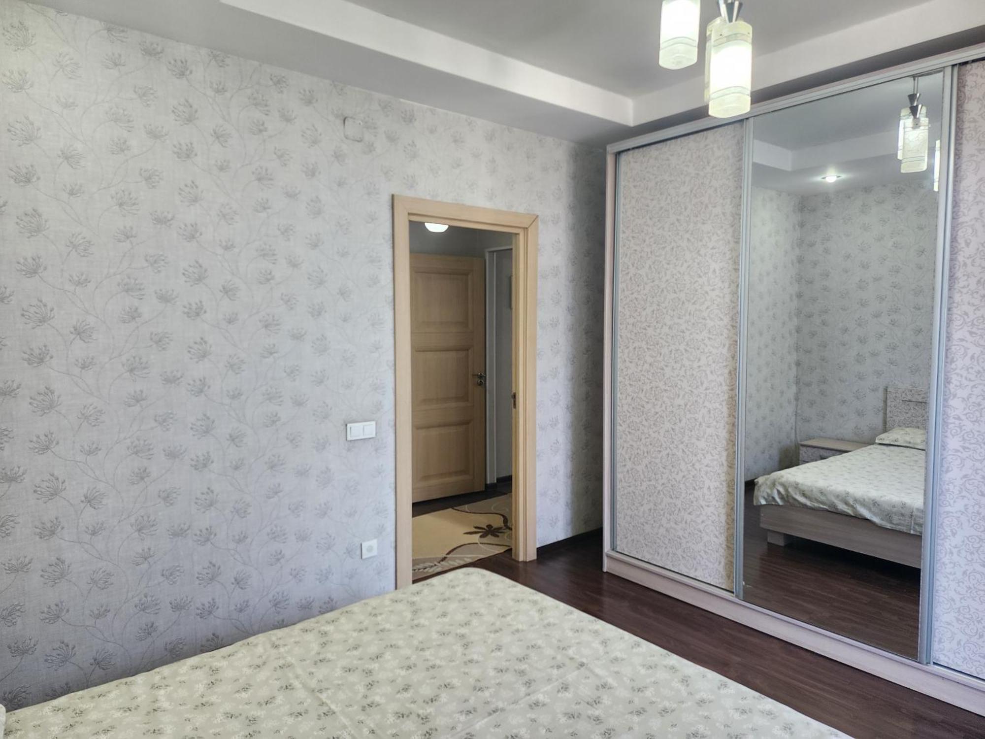 Apartments Paritet Bishkek Exteriör bild